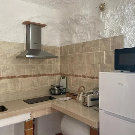 Aparthotel Cuevas El Atochal Origenes